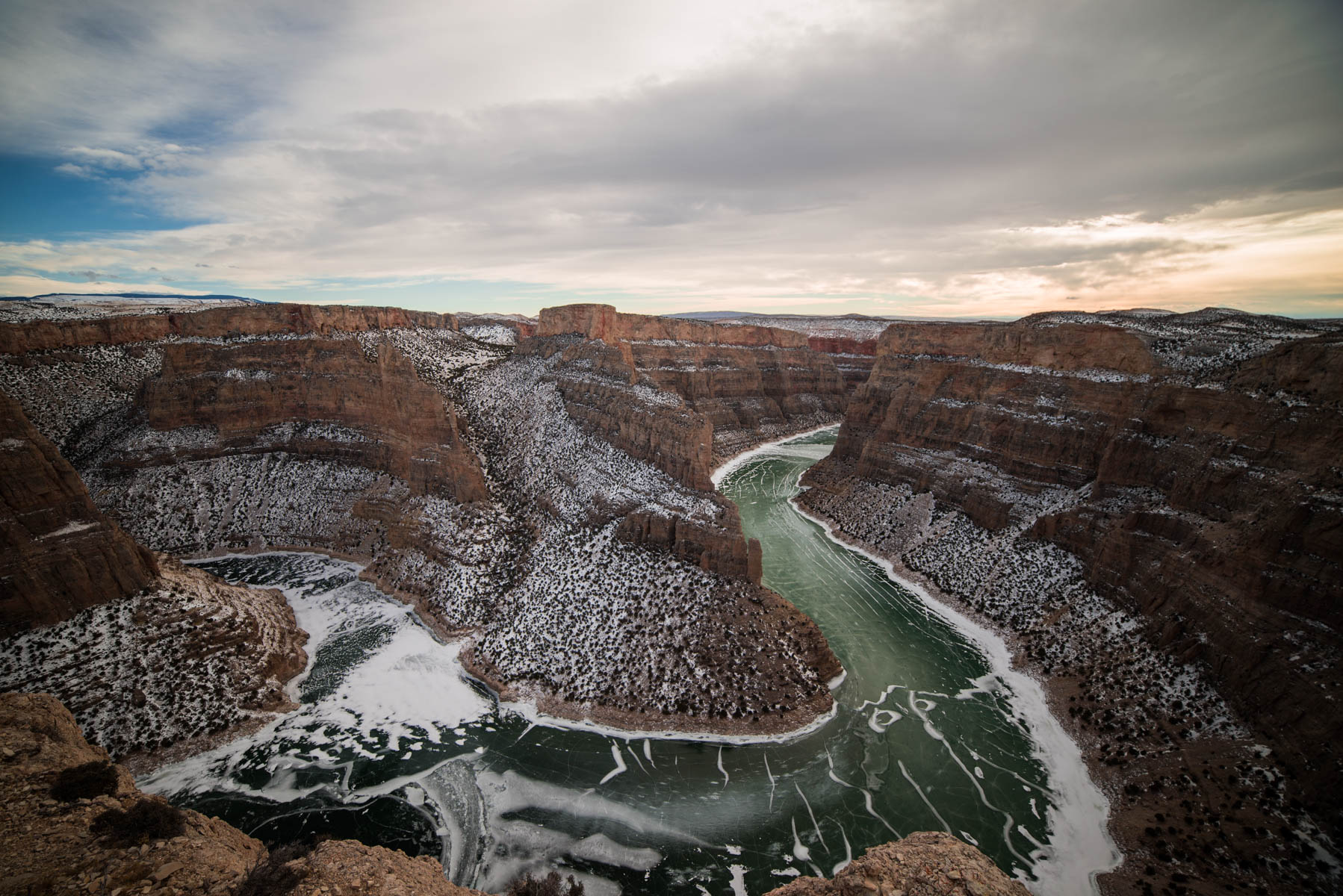 Explore Devil's Overlook in Bighorn Canyon, Lovell, Wyoming