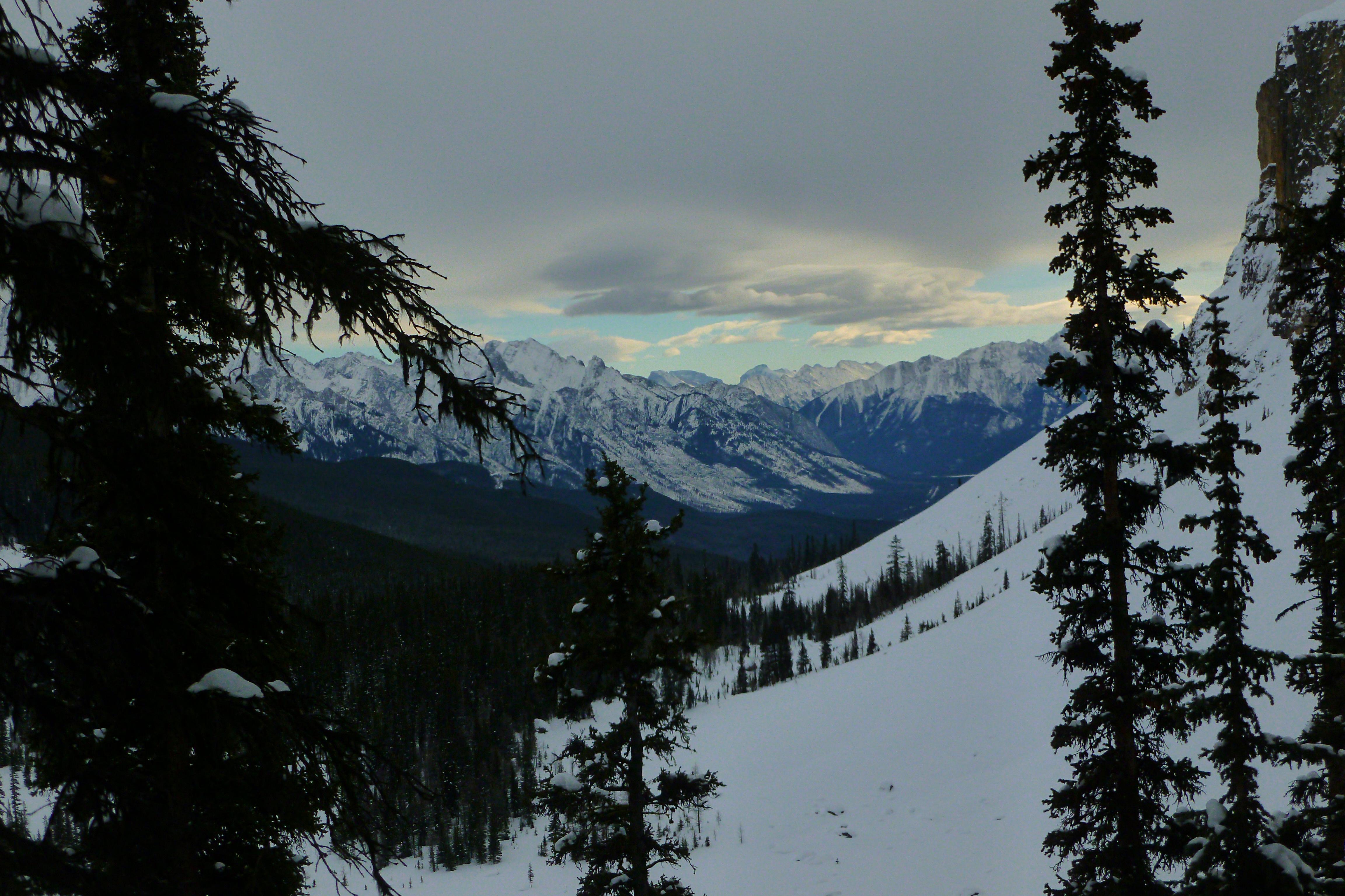 Snowshoe to Rockbound Lake