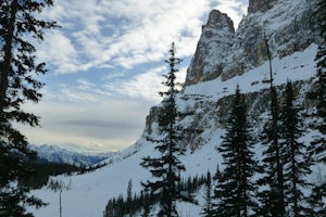 Snowshoe to Rockbound Lake