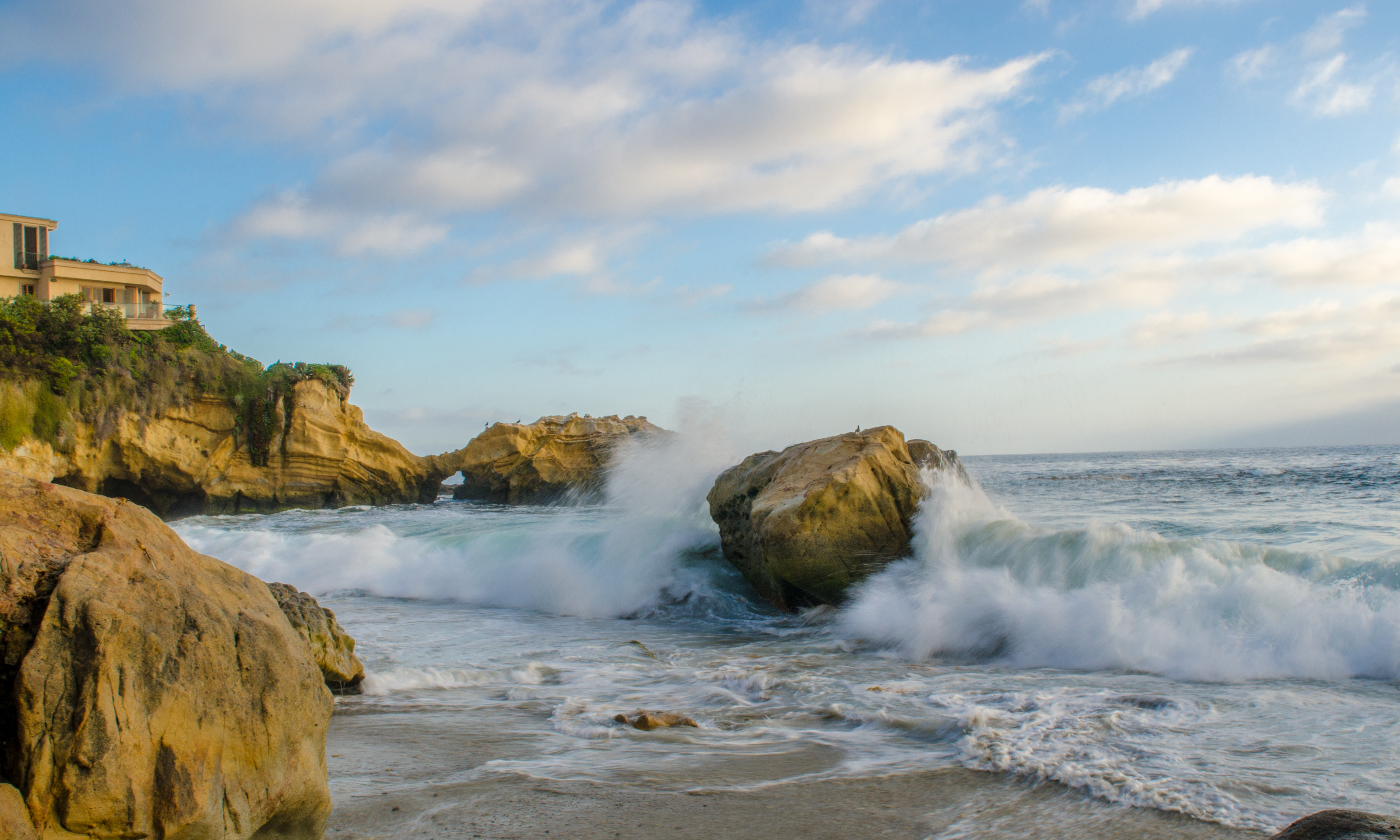 Exploring Pearl Street Beach's Arch Rock