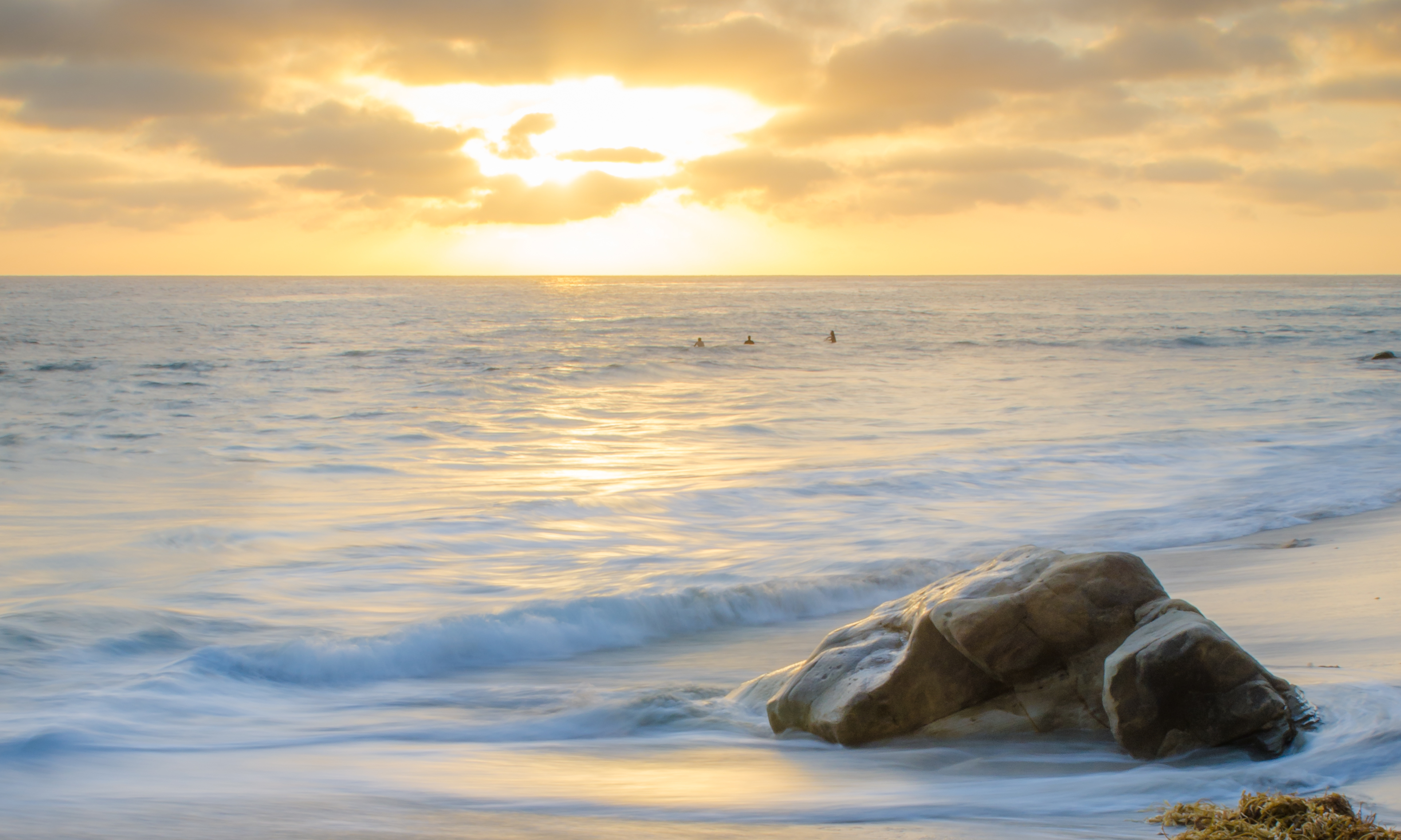 Exploring Pearl Street Beach's Arch Rock