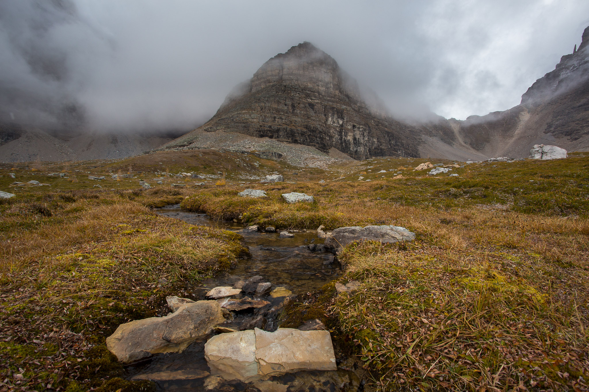 Larch Valley Trail to Minnestimma Lakes