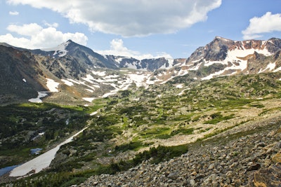 Backpack to Caribou Lake, Fourth of July Trailhead