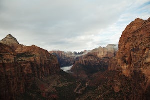 Canyon Overlook Trail