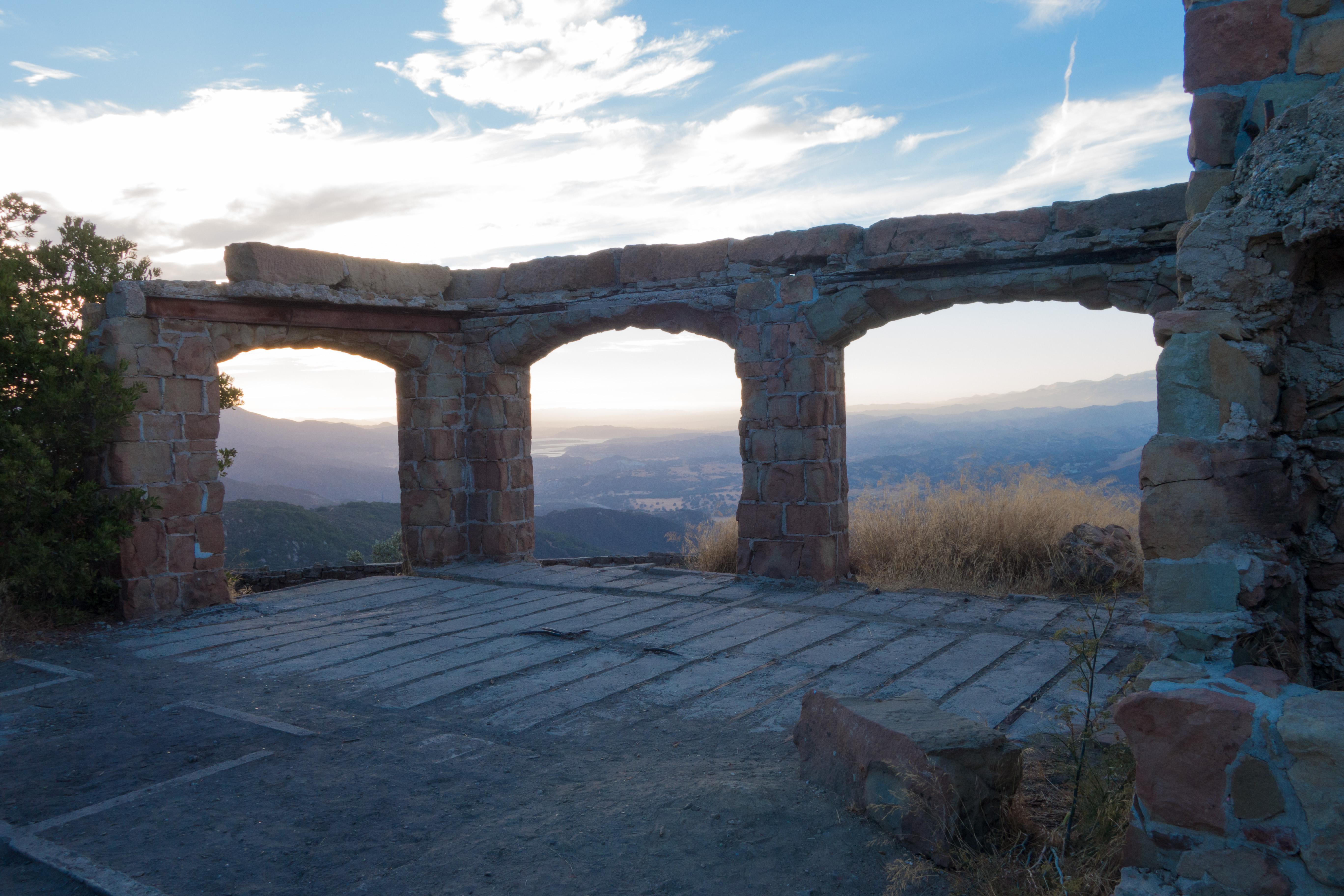 Hike to Knapp's Castle