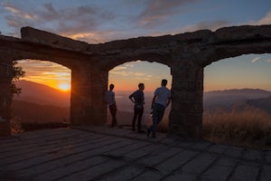 Hike to Knapp's Castle