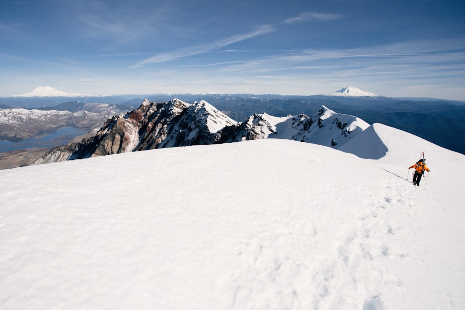 Summit Mount St. Helens via Worm Flows, Marble Mountain Sno Park