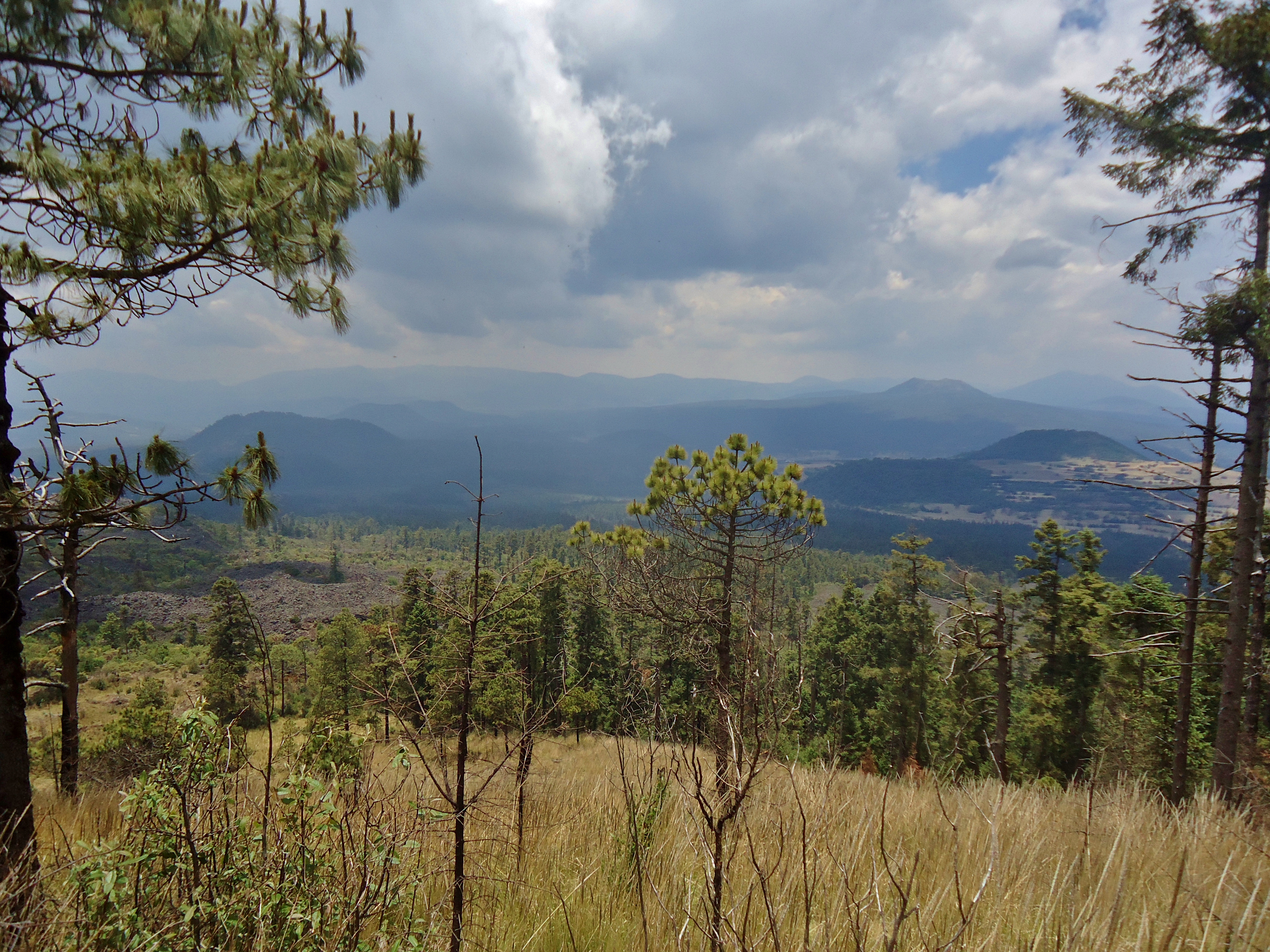 Hiking to Chichinautzin Volcano
