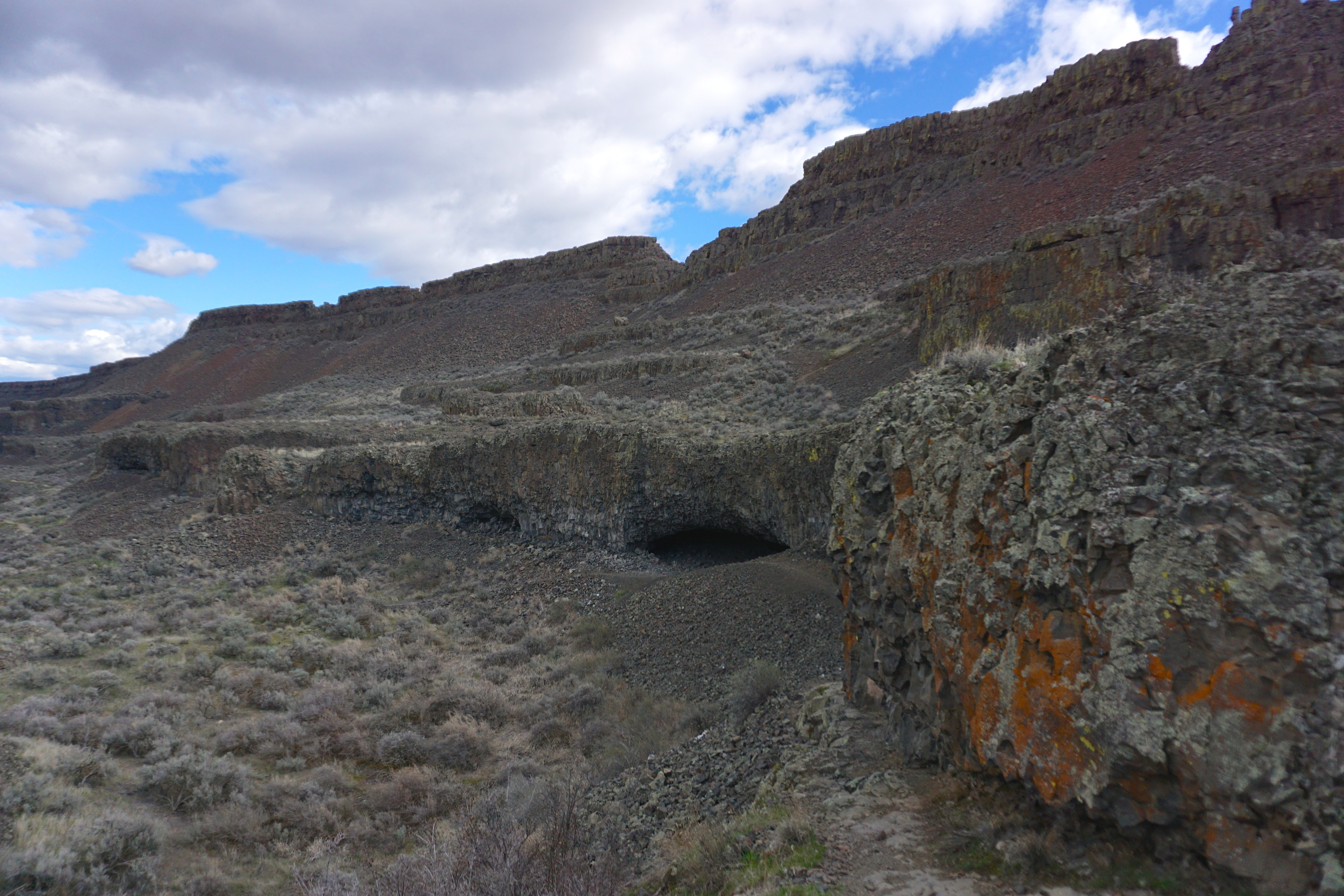Lenore Lake Caves Hike