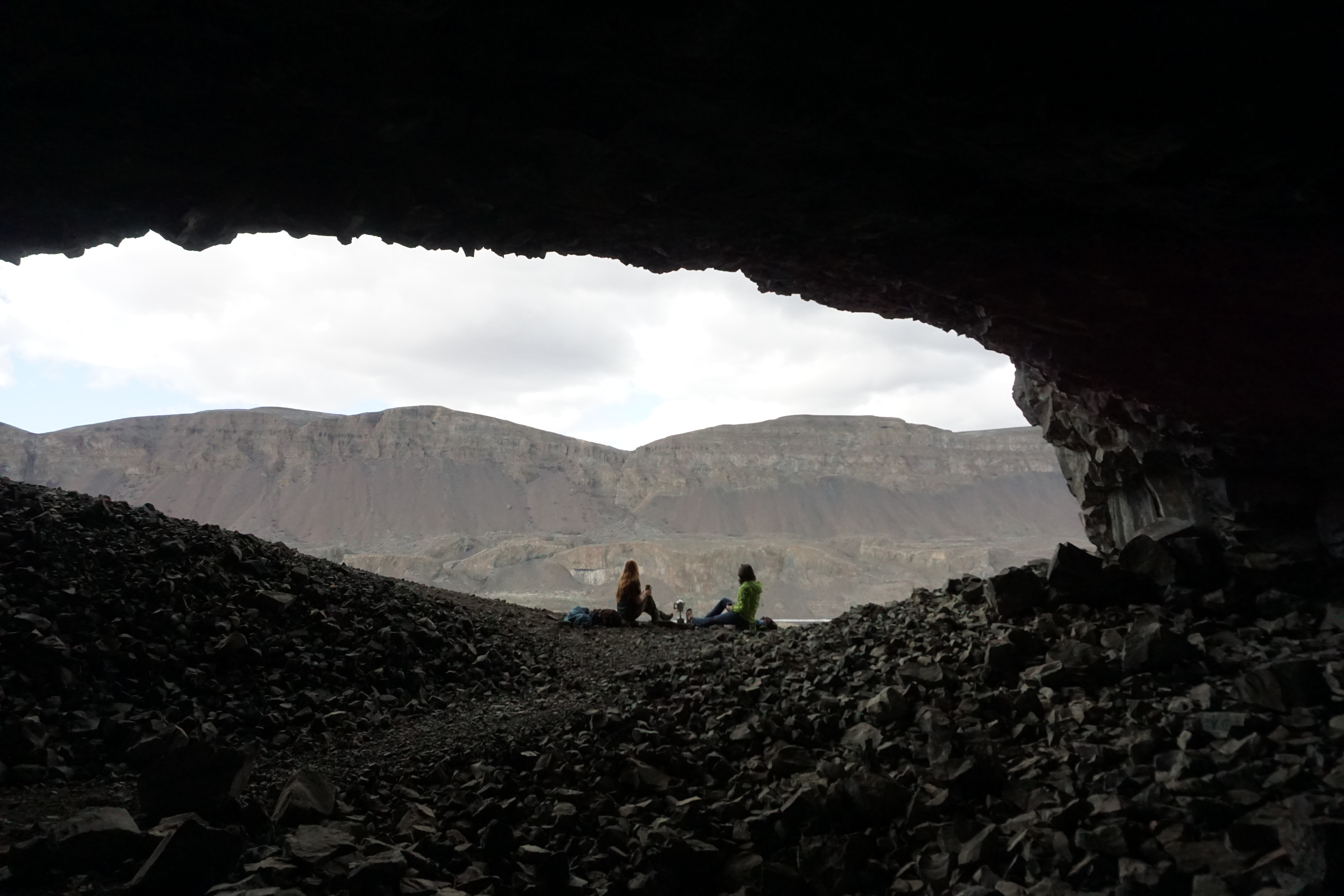 Lenore Lake Caves Hike