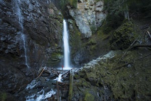 Hike to Sholes Creek Falls