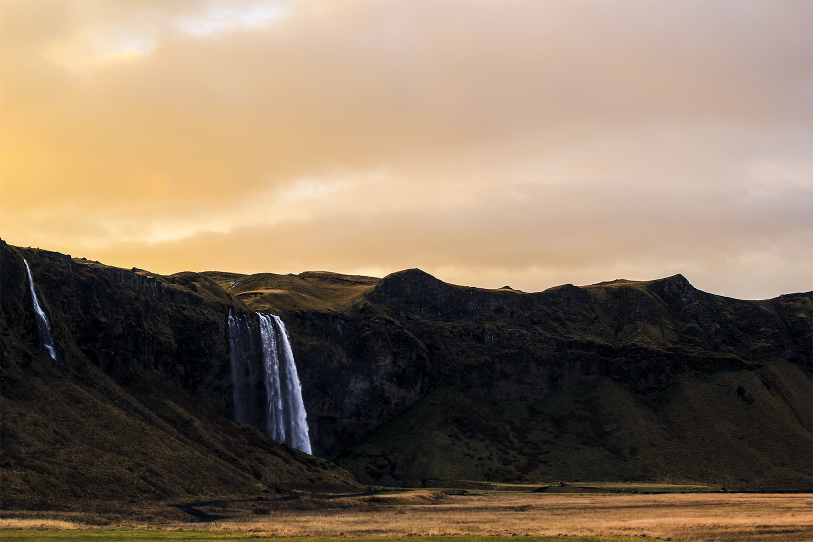 Photograph the Waterfalls of Iceland