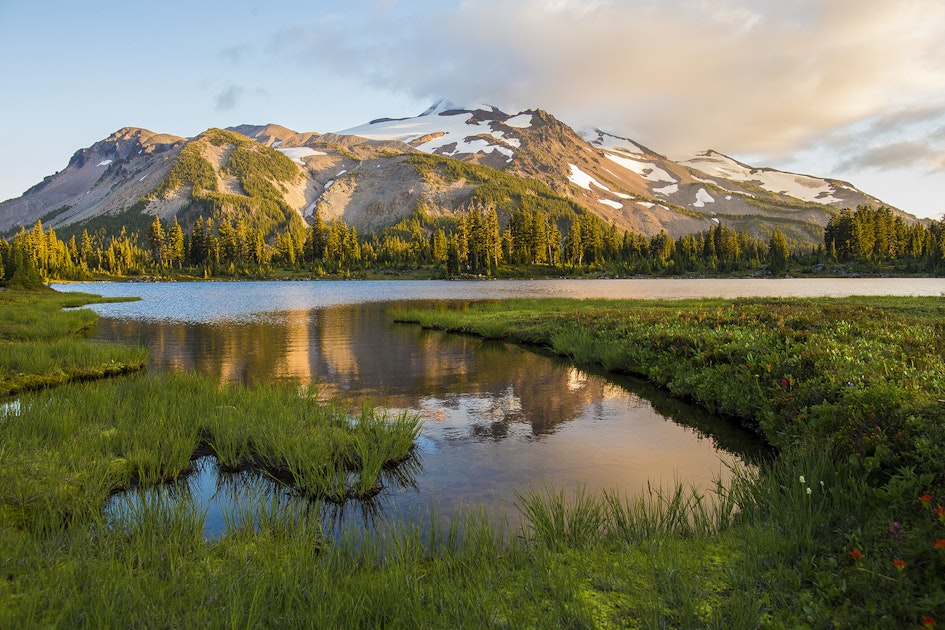 Backpacking to Russell Lake, Detroit, Oregon