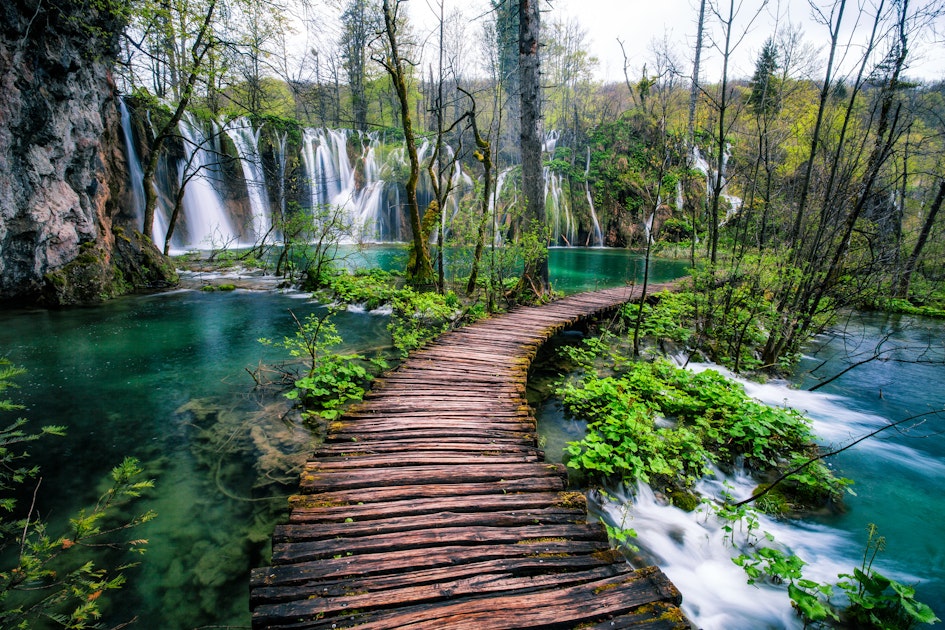 Hike in Plitvice Lakes National Park, Plitvice Lakes National Park Entrance