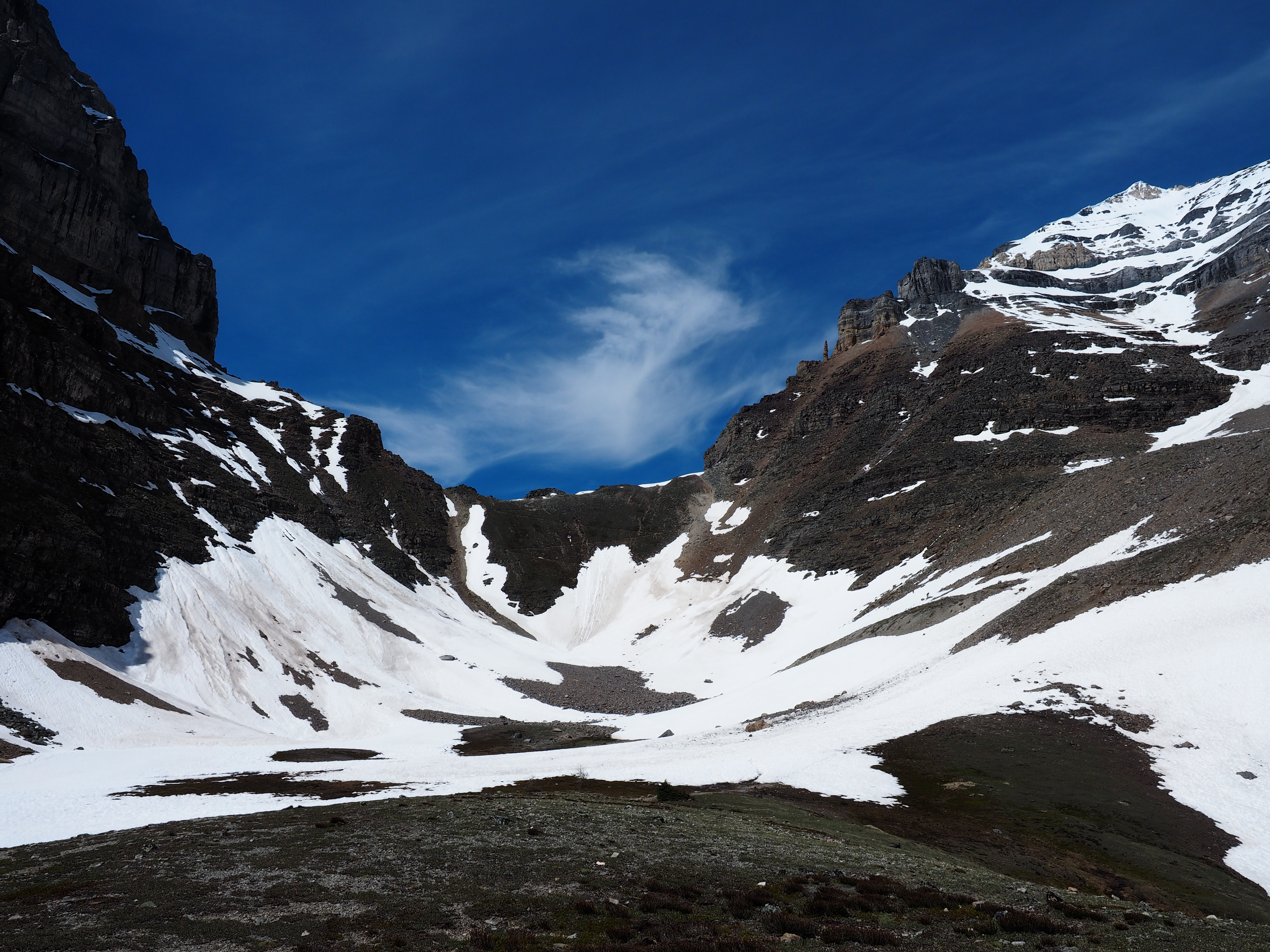 Sentinel Pass: Larch Valley to Paradise Valley