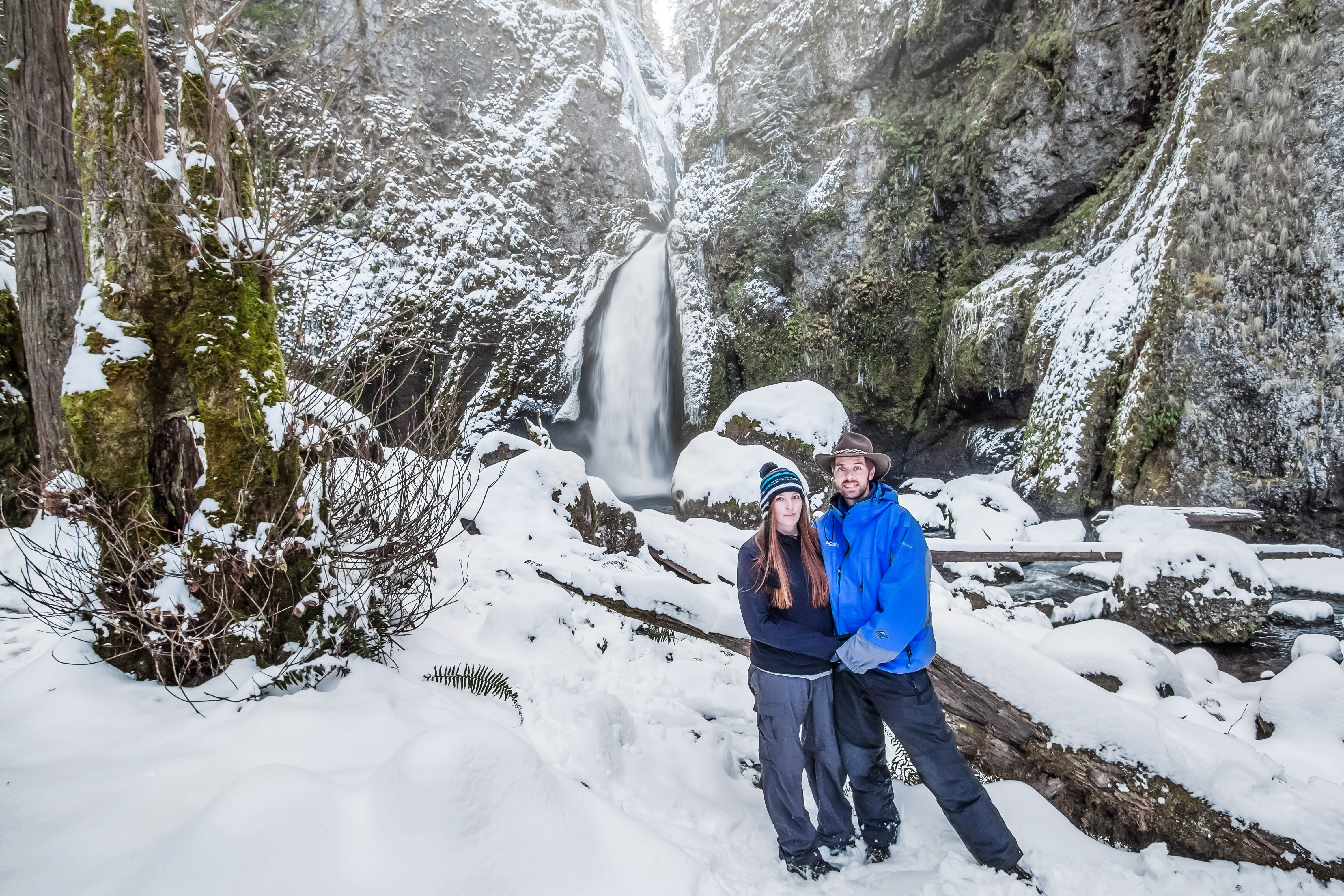 Snow Hike to Wahclella Falls