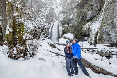 Snow Hike to Wahclella Falls