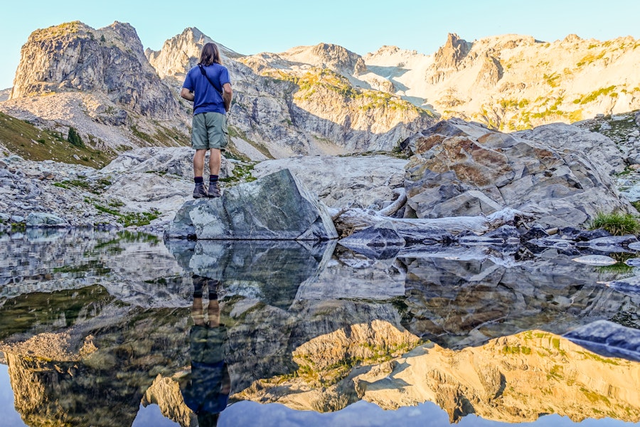 Backpacking Spade and Venus Lakes, Washington