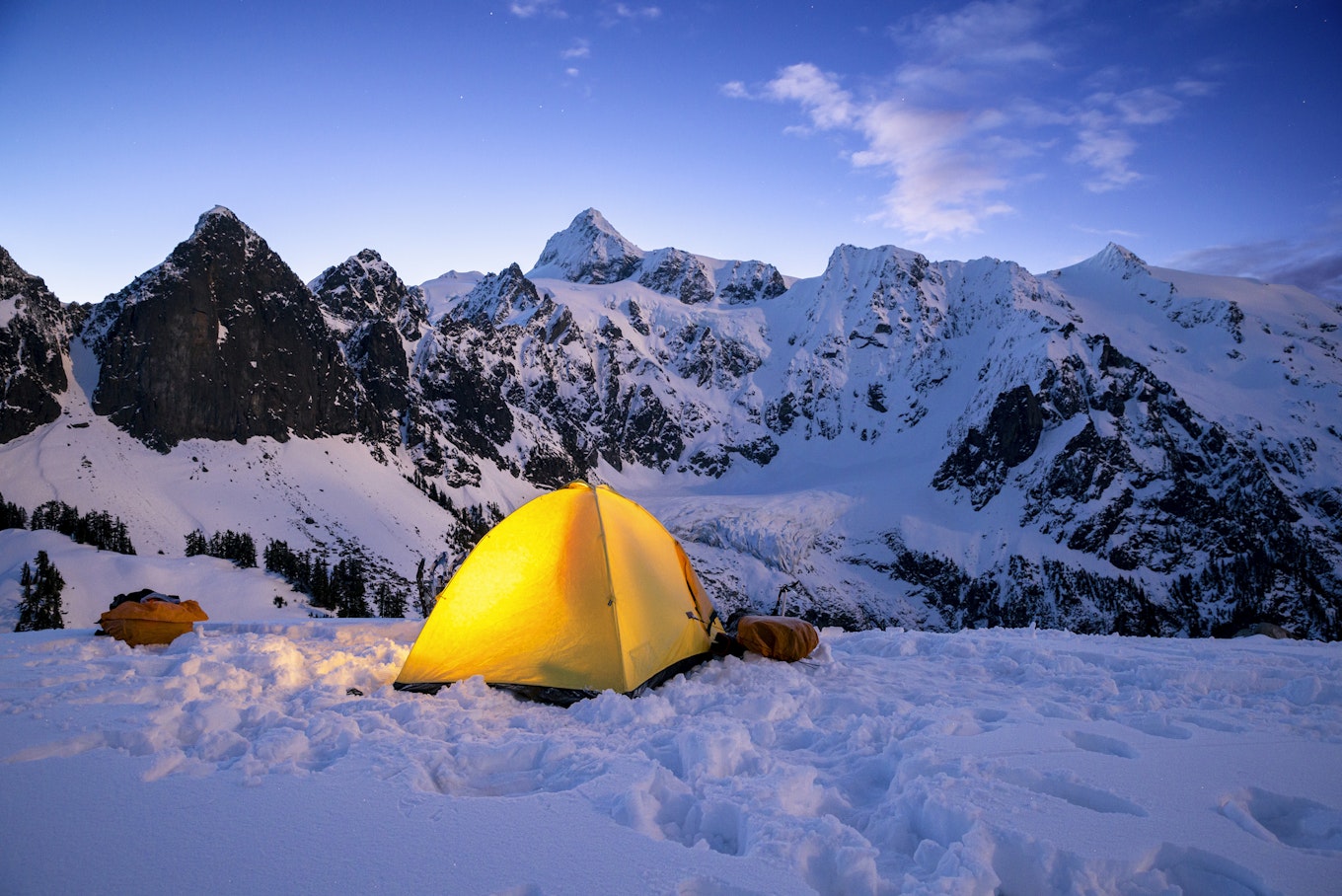 How to Set Up the Perfect Winter Backcountry Camp Site