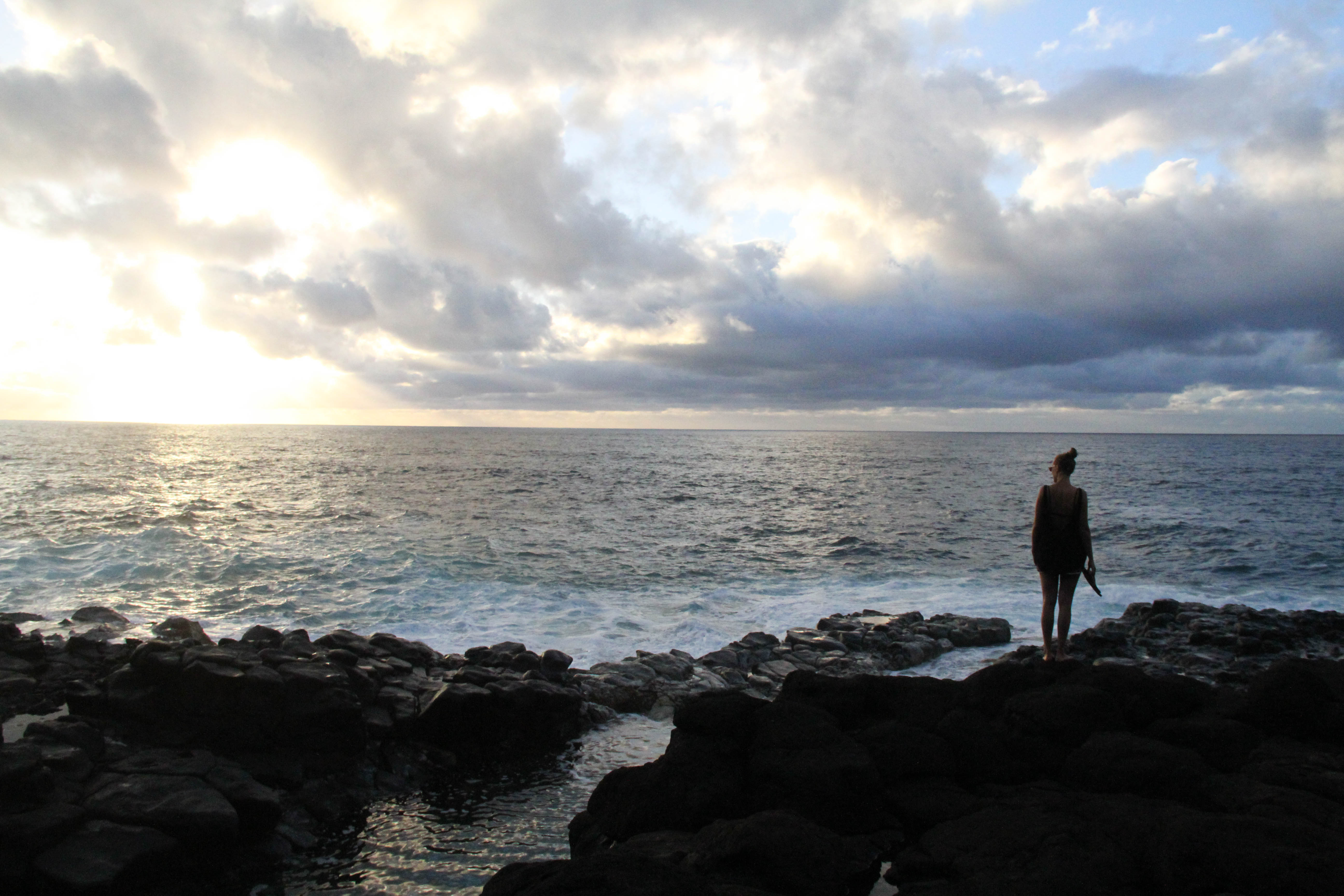 Soaking in Queen's Bath, Queen's Bath