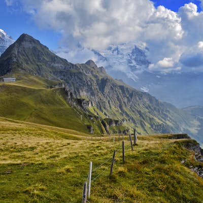 Trek in the Swiss Alps 
