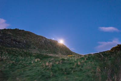 Watch the Sunrise from Arthur's Seat
