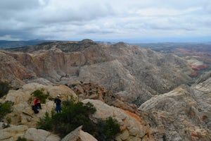 Hike to the Snow Canyon Overlook 