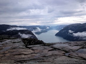 Hike to Preikestolen 