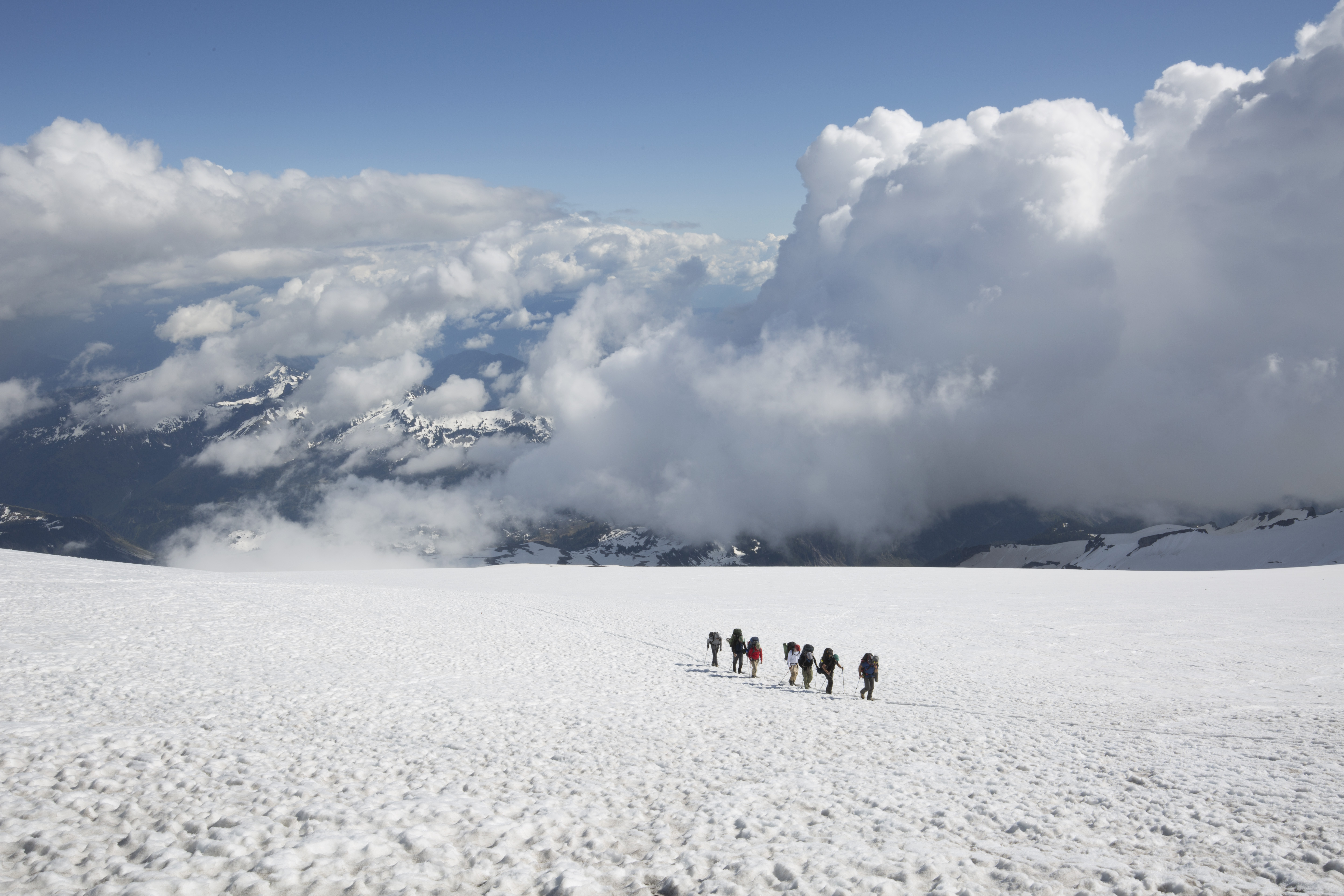 Ski Tour the Muir Snow Field