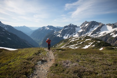 Backpack to Sahale Glacier Camp, Cascade Pass Trailhead