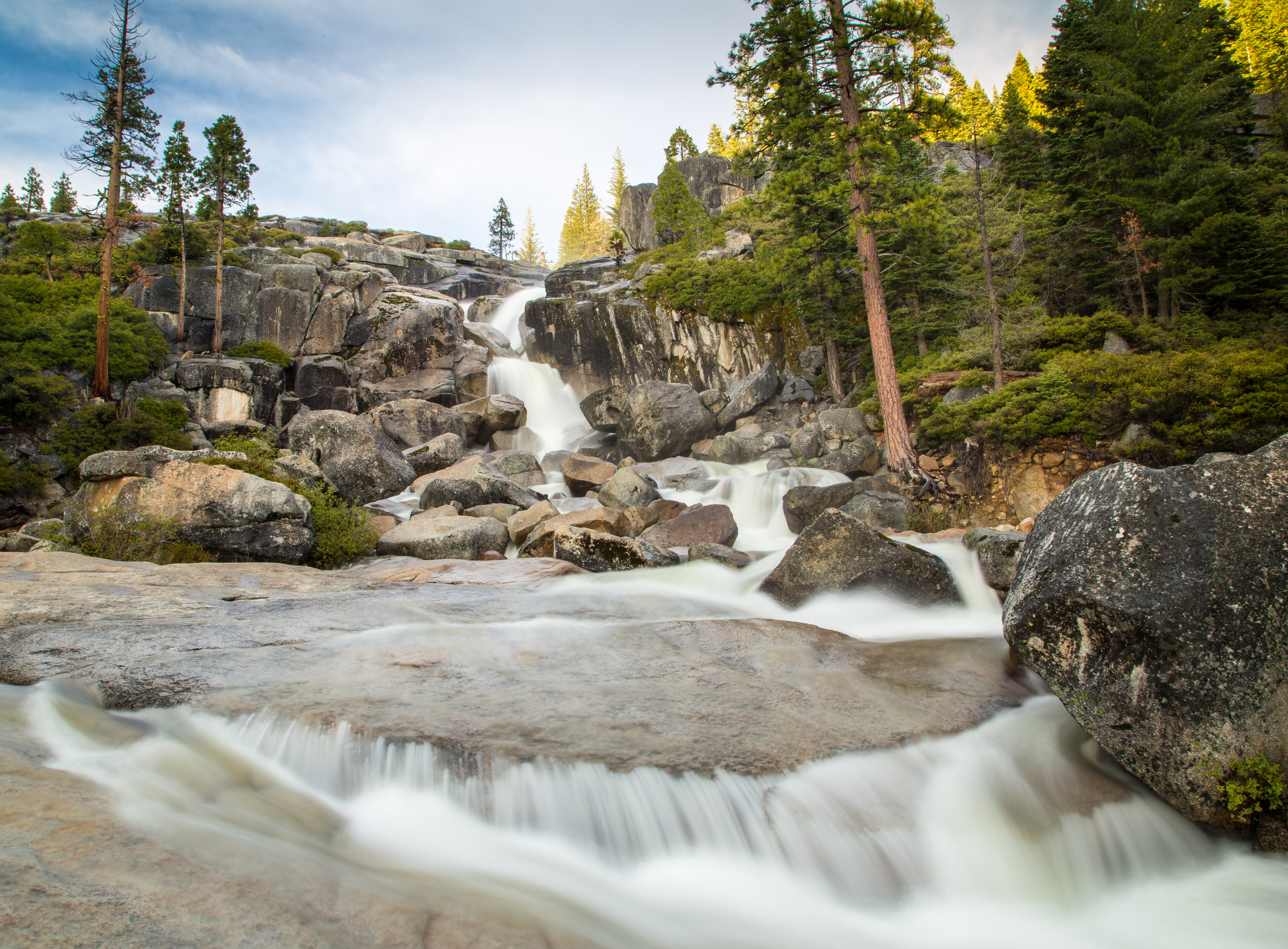 Hike to Bassi Falls