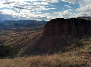 Camping on Roosevelt Lake Overlook