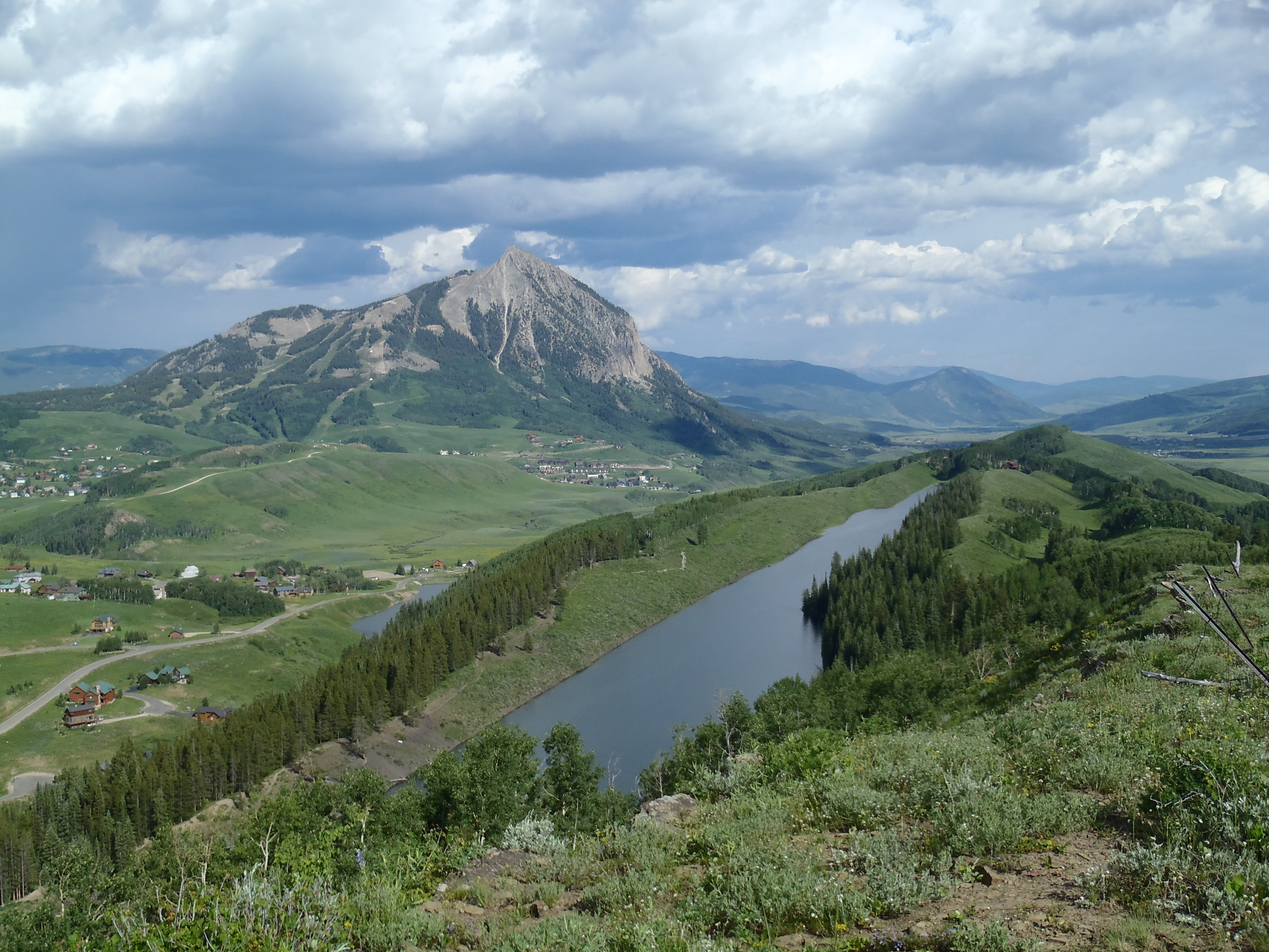 Hike to Meridian Lake 