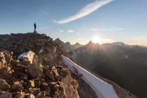 Scramble the Ten Peaks via the Perren Route