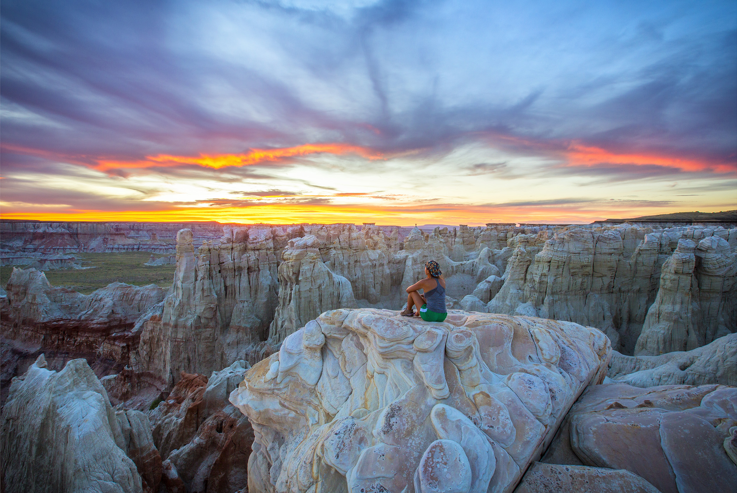 Hike Coal Mine Canyon 