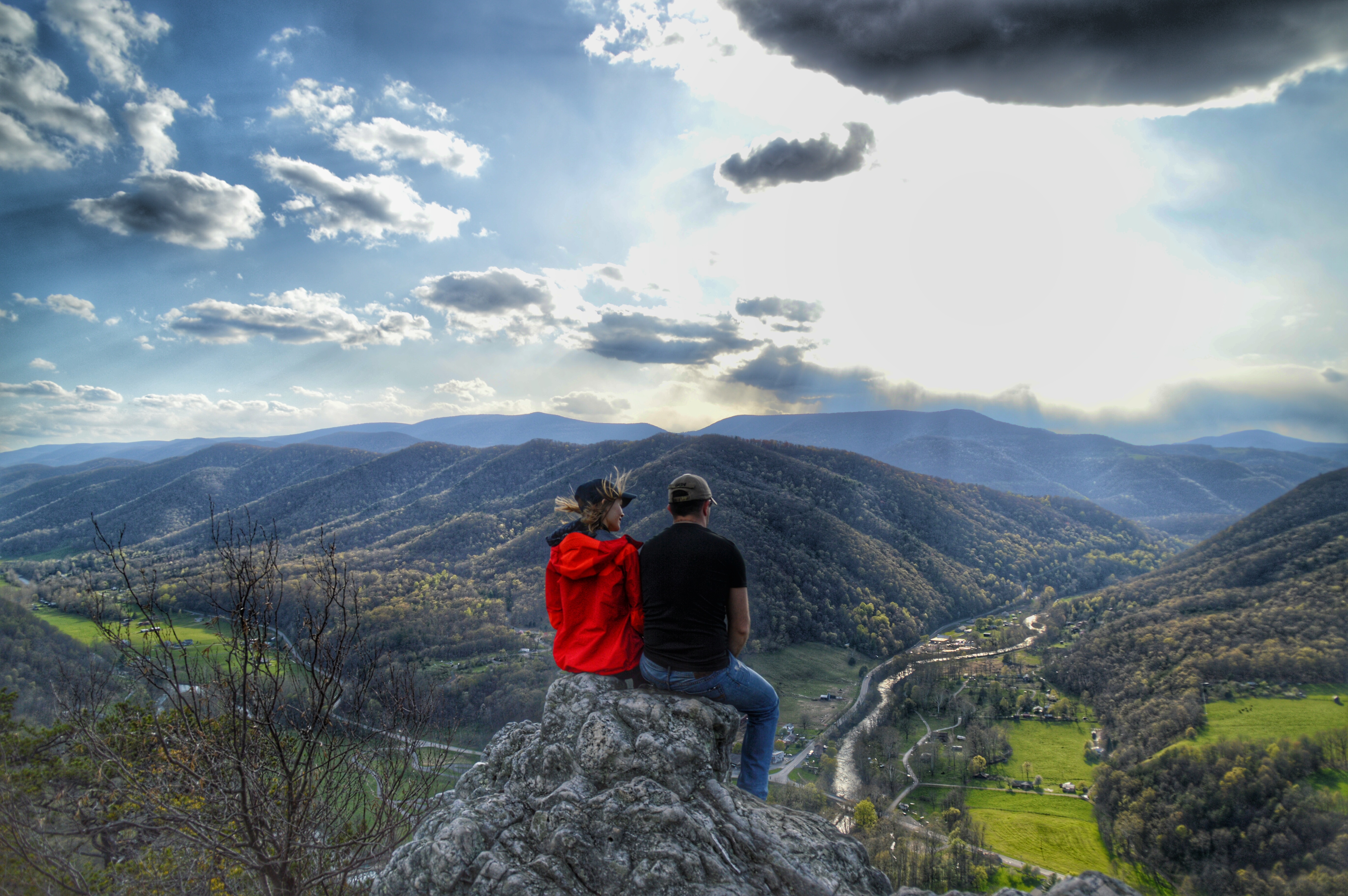 Hike Seneca Rocks, West Virginia