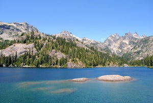 Pacific Crest Trail's Section J: Stevens Pass to Snoqualmie Pass