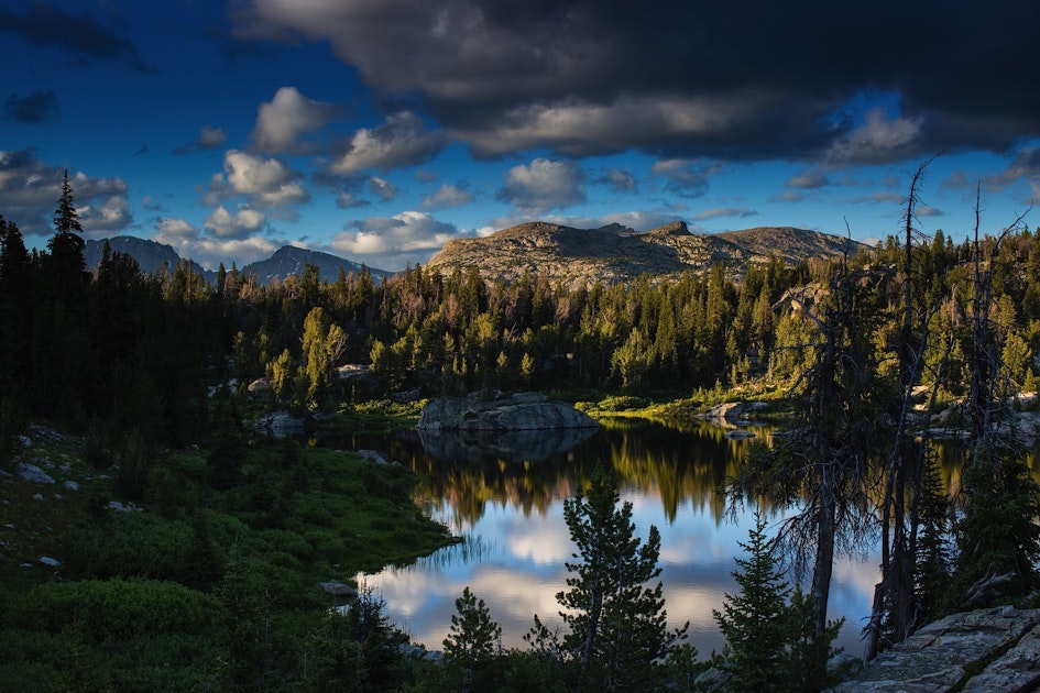 Hike to Seneca Lake, Wyoming