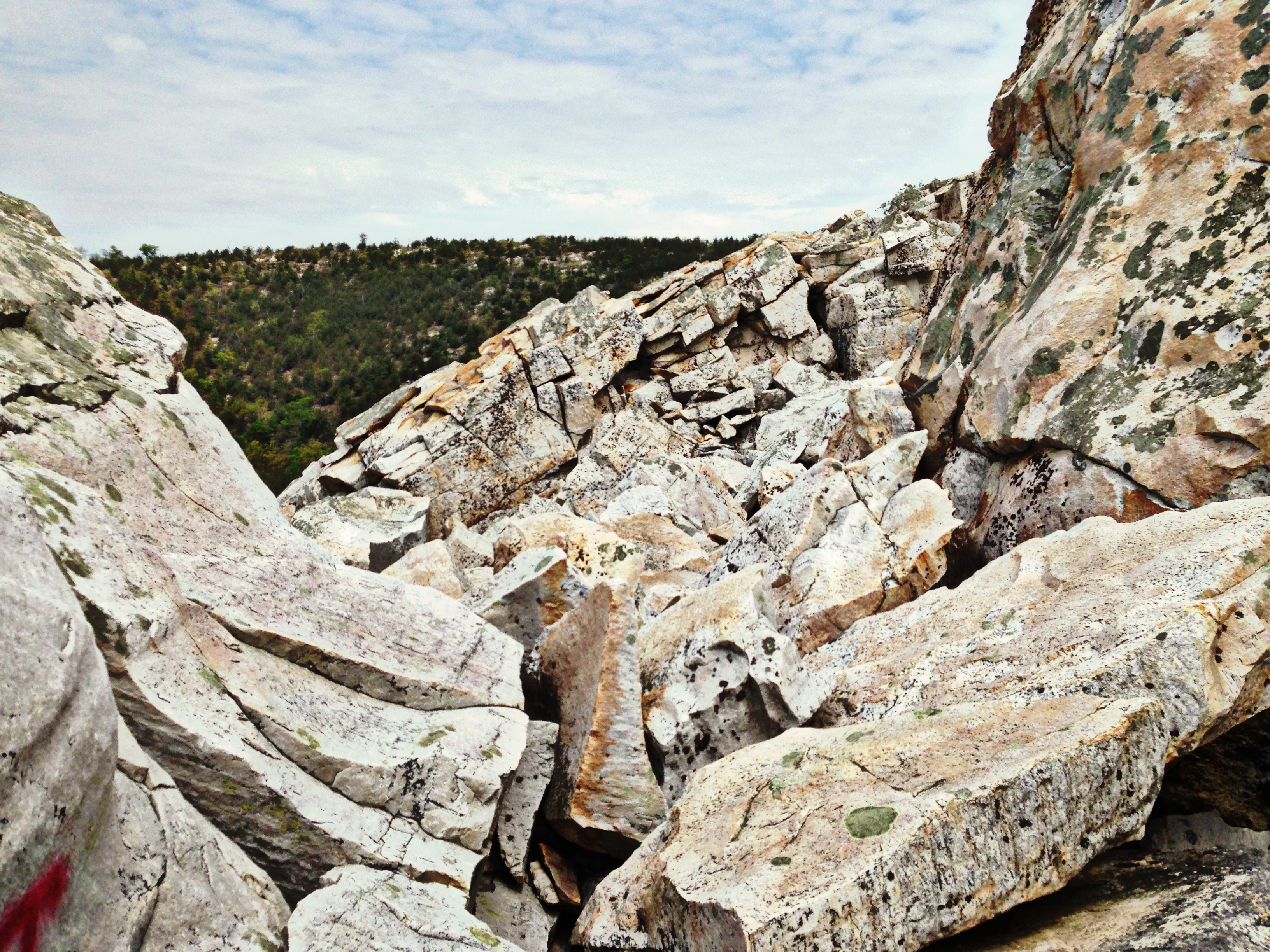 Hike Devil's Marbleyard 