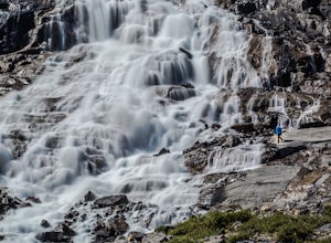 Hike to Bow Glacier Falls 