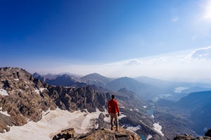 Hike South Araphaho Peak