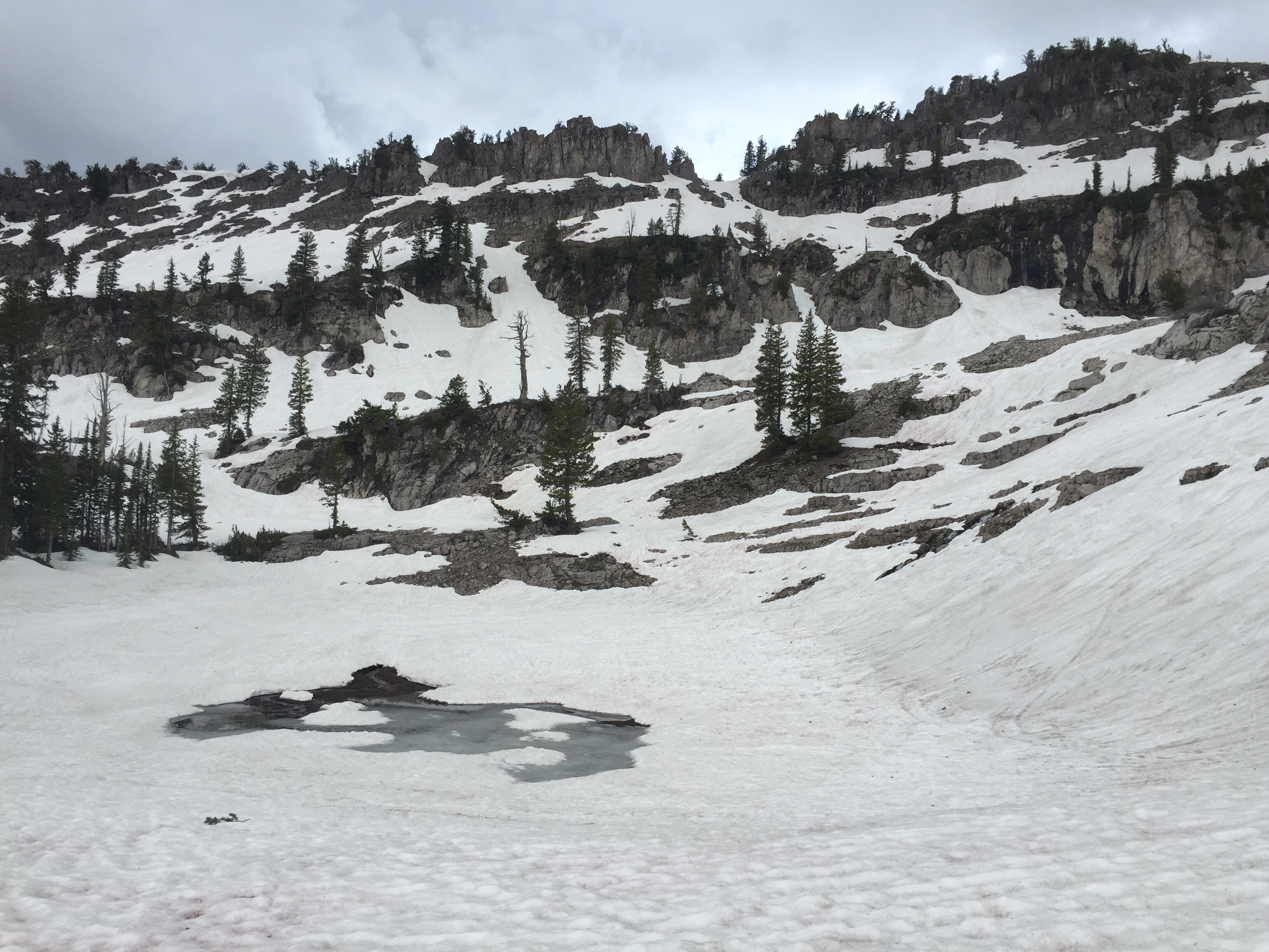 Hike Naomi Peak