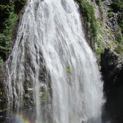Hike from Narada Falls to Reflection Lakes