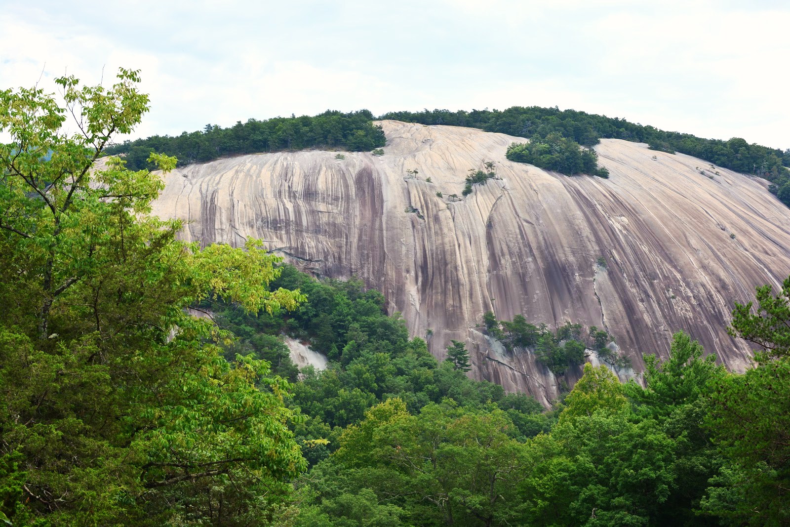 Hike to Wolf Rock and Cedar Rock