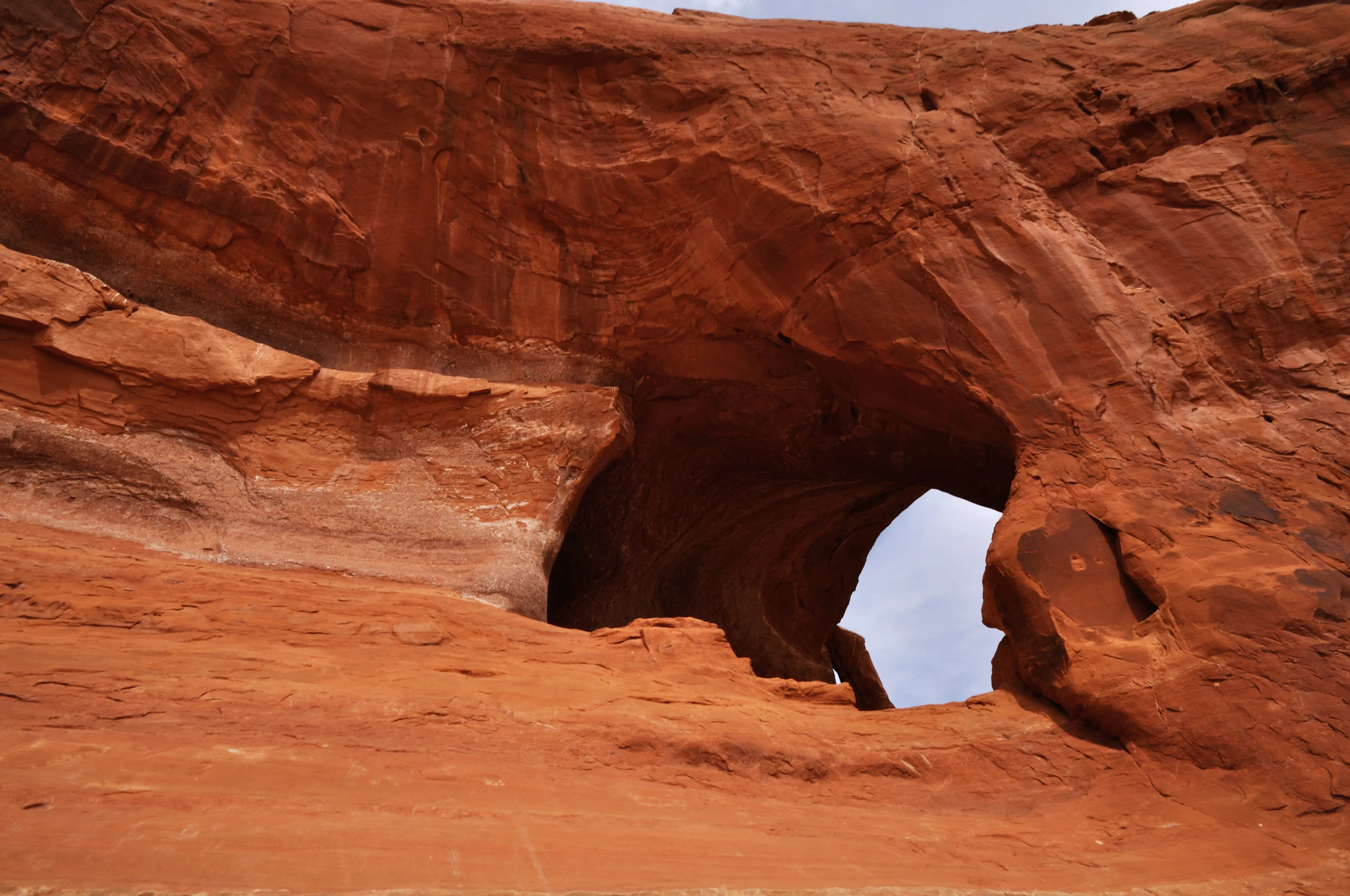 Explore Looking Glass Arch