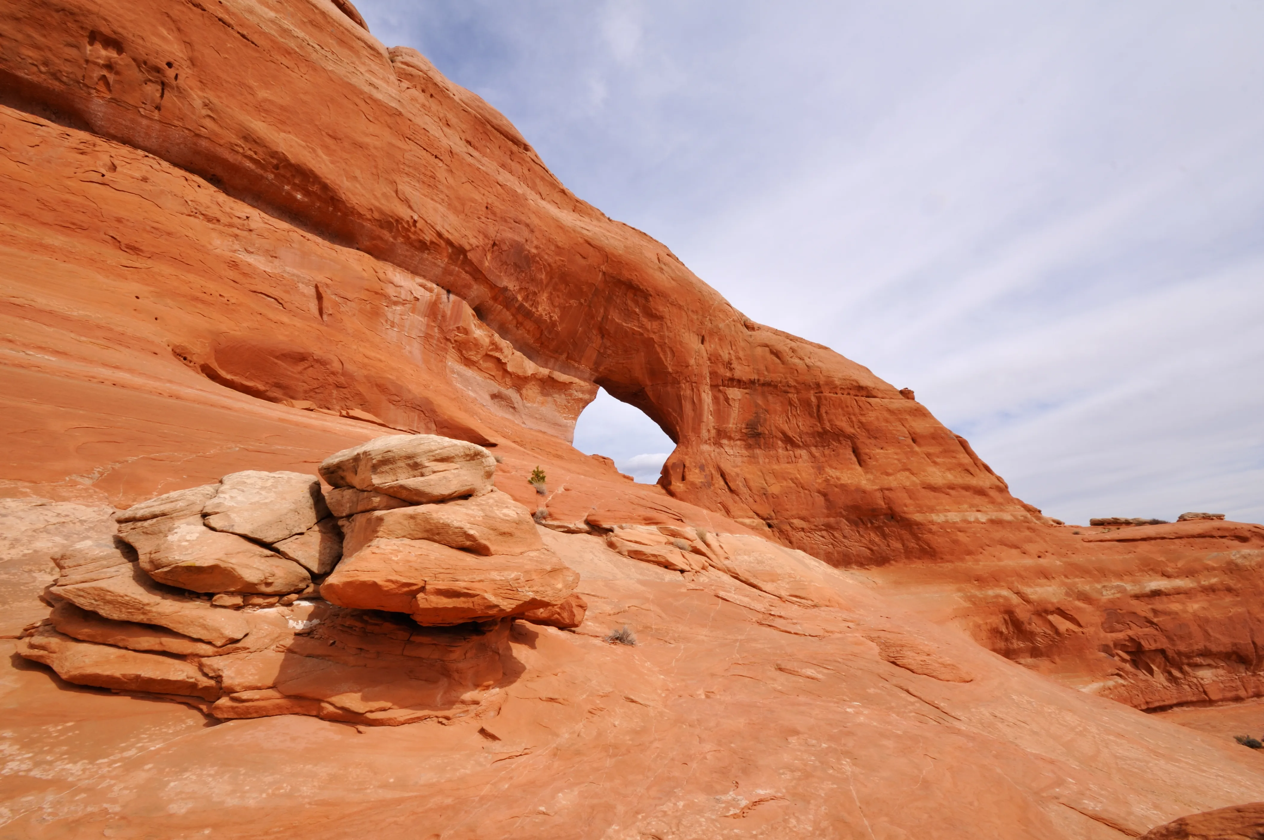 Explore Looking Glass Arch