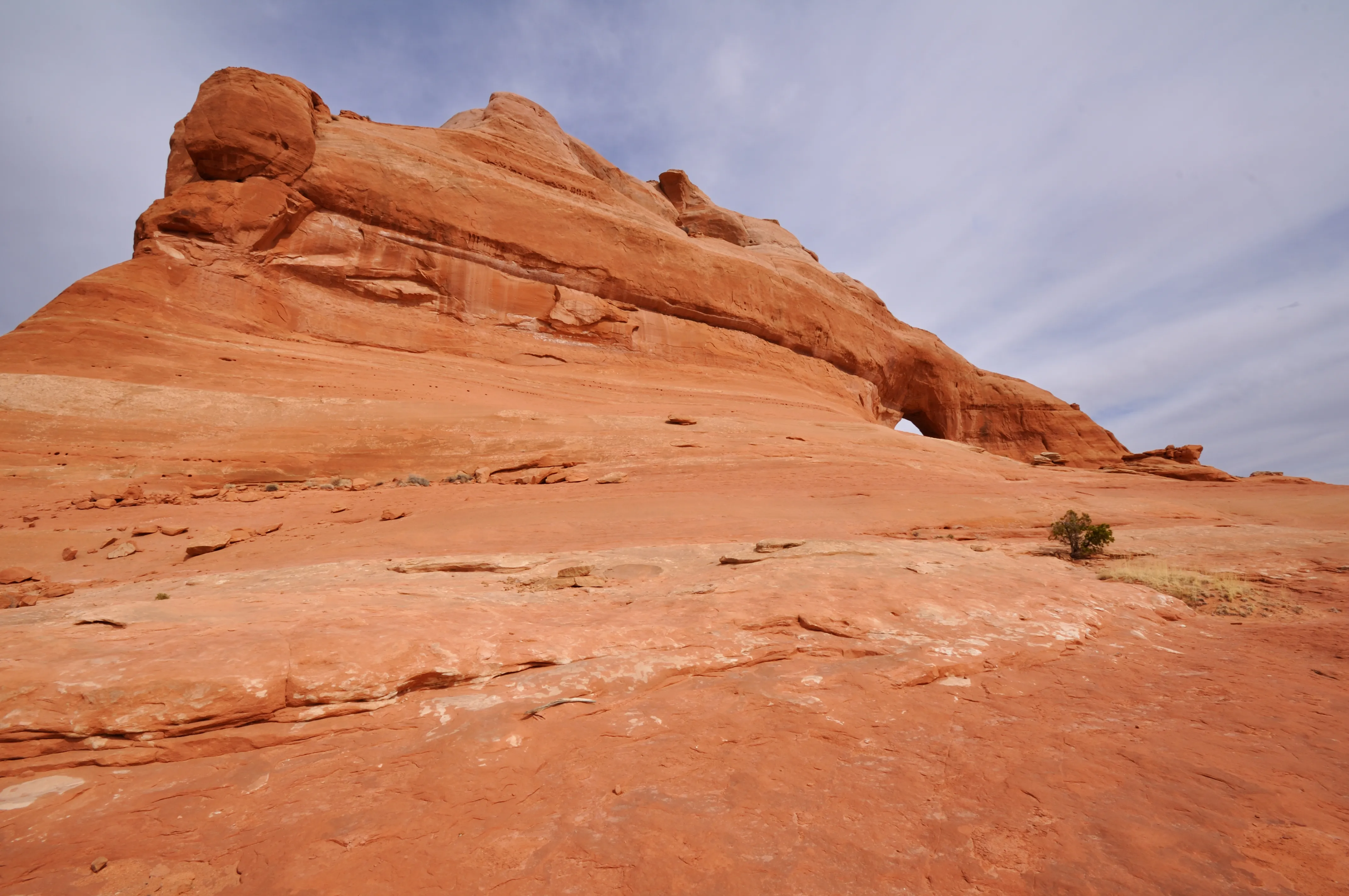 Explore Looking Glass Arch