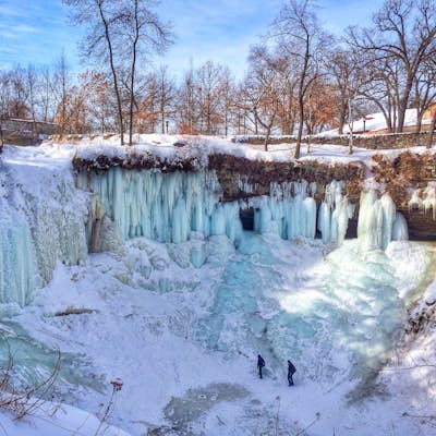 Explore Frozen Minnehaha Falls