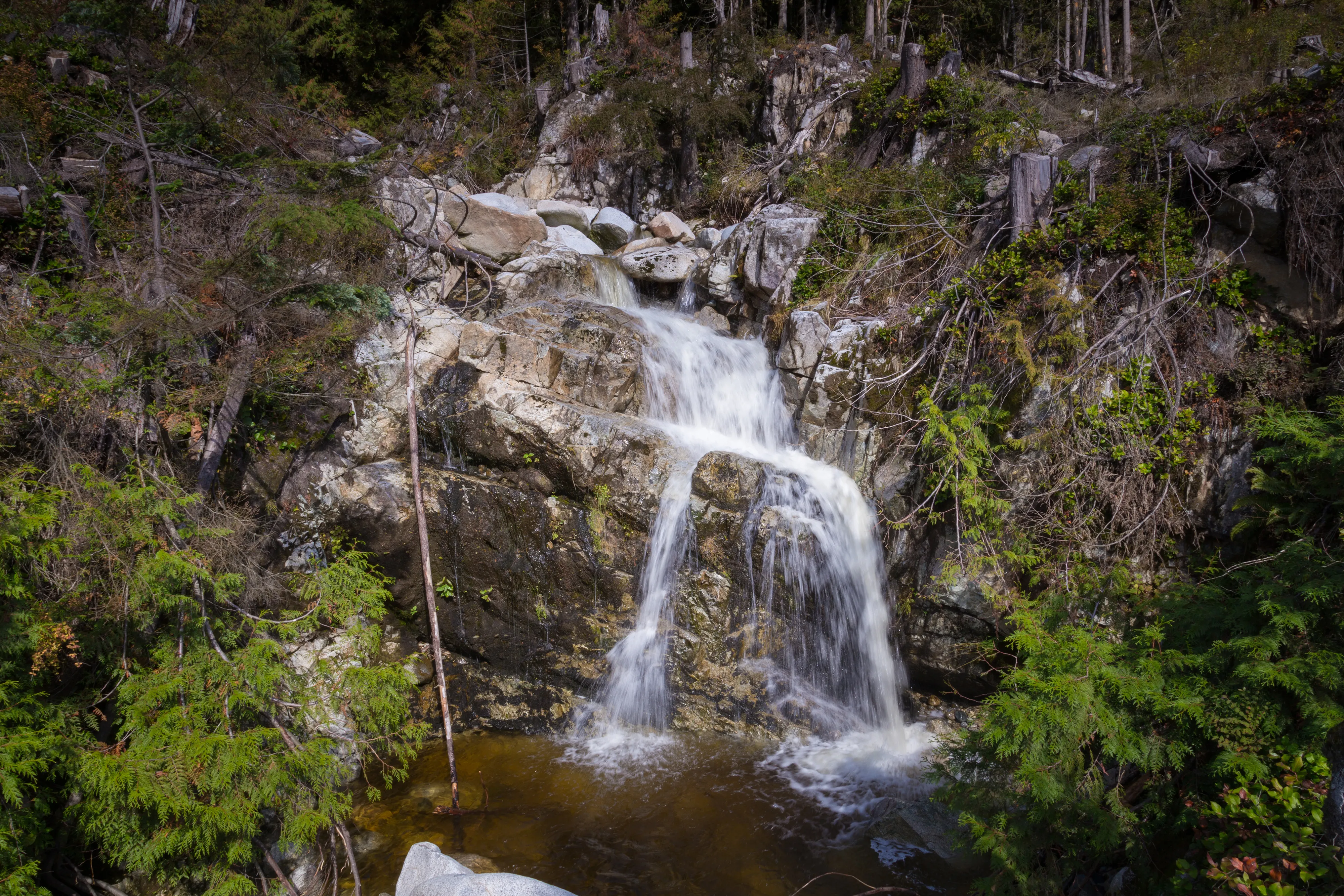 Hike to Woodland Falls