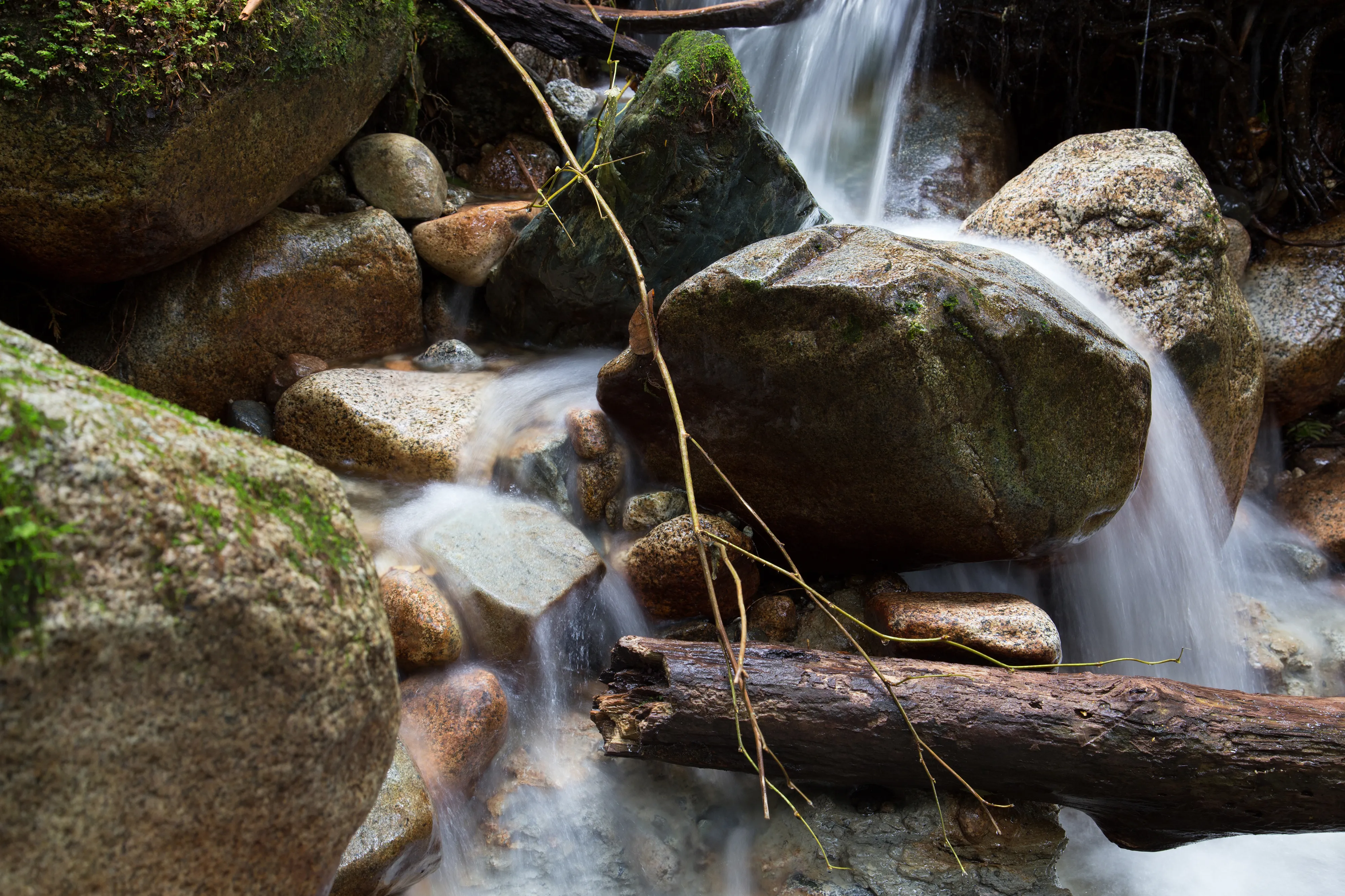 Hike to Woodland Falls